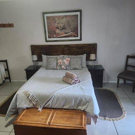 Mimosa Guesthouse Колсберг Экстерьер фото