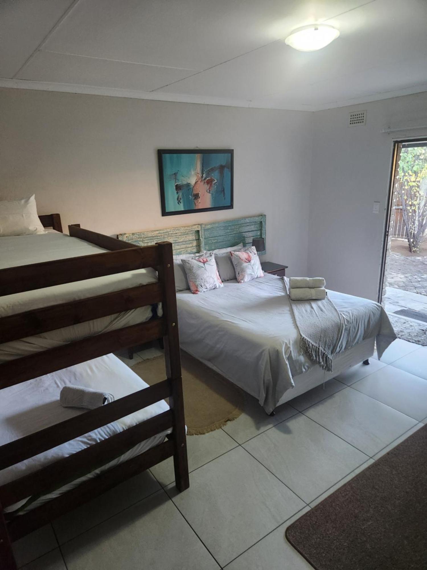 Mimosa Guesthouse Колсберг Экстерьер фото